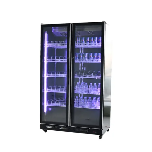 Bebidas leves com iluminação multicoloridas que exibem refrigeradores verticais de alta eficiência