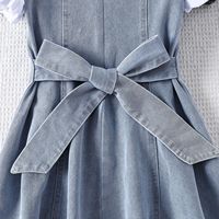 Robe de princesse en jean patchwork à manches bulles et épaules dénudées pour filles, nouvelle collection été 2026, avec un style tendance, en stock
