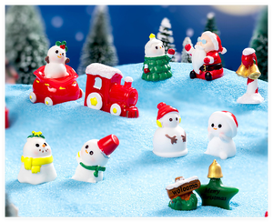 Decoración Navideña en Miniatura, Figuras de Resina, Muñeco de Nieve, Papá Noel, Árbol, Tren, Letrero de Bienvenida, Campana, Bastón, Dijes 3D - Product Image 4