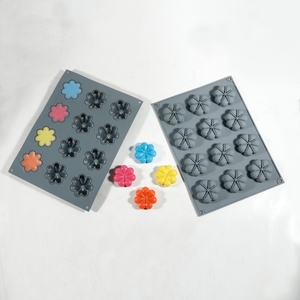 <b>Silicone</b> Cake Mold 12-Connected Petal Shape Mold <b>Baking</b> Cake Mold DIY Decoration Mold - Product Image 1