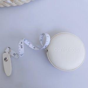 Ruban à mesurer télescopique GZ en PU 1,5 m avec retour automatique de la lame pour la mesure corporelle et vestimentaire à domicile - Product Image 1