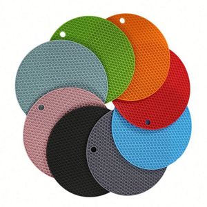 Alfombrillas de silicona impermeables con diseño de panal, antideslizantes, multiusos, resistentes al calor, sostenibles, para encimeras. - Product Image 1