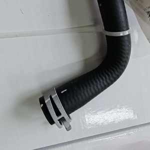 Para V348 Original enfriador de aceite manguera de salida de agua 6C11-6B850BD motor de gasolina común - Product Image 2