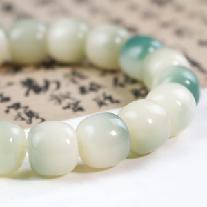 Pulsera de Raíz de Bodhi Icy Tender con Flores Flotantes de Jade, Regalo Unisex, Primavera 2025 - Product Image 4