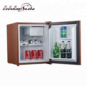 מיני מקרר קטן במלון קטן עם מקפיא, שולחן במלון - Product Image 2