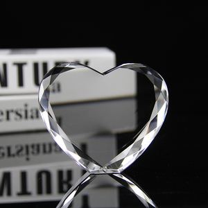 Decoración de Mesa Personalizada, Marco de Fotos de Cristal en Forma de Corazón Grabado con Láser, Regalos de Boda Personalizados - Product Image 4