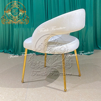 Fauteuil moderne de style décontracté en tissu avec pieds en acier inoxydable doré pour chambre à coucher, salle à manger, hôtel, événements de mariage
