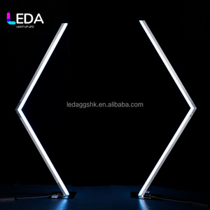 Arche lumineuse à LED RGB avec cadre en aluminium pour décorer les entrées de mariage, les podiums, les festivals en plein air et les événements. - Product Image 6