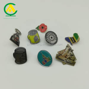 Venta caliente Actias Selene Ningpoana esmalte Pin personalizado colorido mariposa polilla insecto broche impreso Metal solapa insignias - Product Image 6