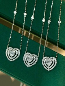 <span class=keywords><strong>Collana</strong></span> in Oro Bianco 18K <span class=keywords><strong>con</strong></span> Diamante Naturale a Forma di <span class=keywords><strong>Cuore</strong></span> <span class=keywords><strong>Grande</strong></span> dal Design Delicato - Product Image 3