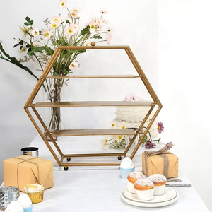 Supporto <span class=keywords><strong>per</strong></span> Cupcake rotondo a 3 livelli in metallo dorato esagonale Desssert espositore <span class=keywords><strong>per</strong></span> <span class=keywords><strong>antipasti</strong></span> supporto <span class=keywords><strong>per</strong></span> torta di compleanno di nozze <span class=keywords><strong>per</strong></span> feste - Product Image 2