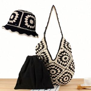 Gorro de Pescador y Bolso de Ganchillo Floral Hecho a Mano, Gorro de Pescador y Bolso de Ganchillo Tejido para Invierno para Mujer - Product Image 1