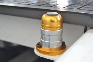 Routeur CNC série A6 avec scie à guidage automatique, <span class=keywords><strong>broche</strong></span> 9,0 kW, magazine linéaire 8 outils, haute vitesse 75 m/min pour le travail du bois - Product Image 4