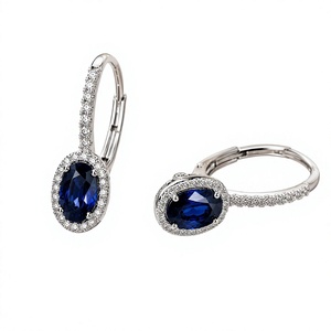 Pendientes Colgantes de Zafiro Azul Ovalado de Platino de Primera Calidad con Halo de Diamantes Naturales de 1 Quilate, Elegantes para Fiestas y Eventos de Lujo - Product Image 1