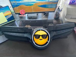 Convient à la calandre SLK200 <span class=keywords><strong>Slk</strong></span> <span class=keywords><strong>280</strong></span> Slk300 Slk350 Grille avant - Product Image 2