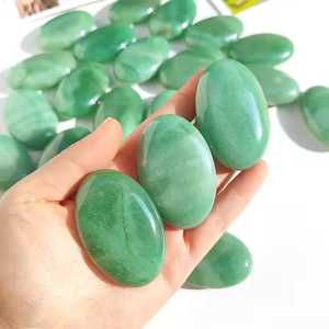 Piedra de Palma de Cristal de Sangre de Dragón de 45mm al por Mayor con Diseño Grabado de Reiki para Sanación, Ideal para Navidad - Product Image 4