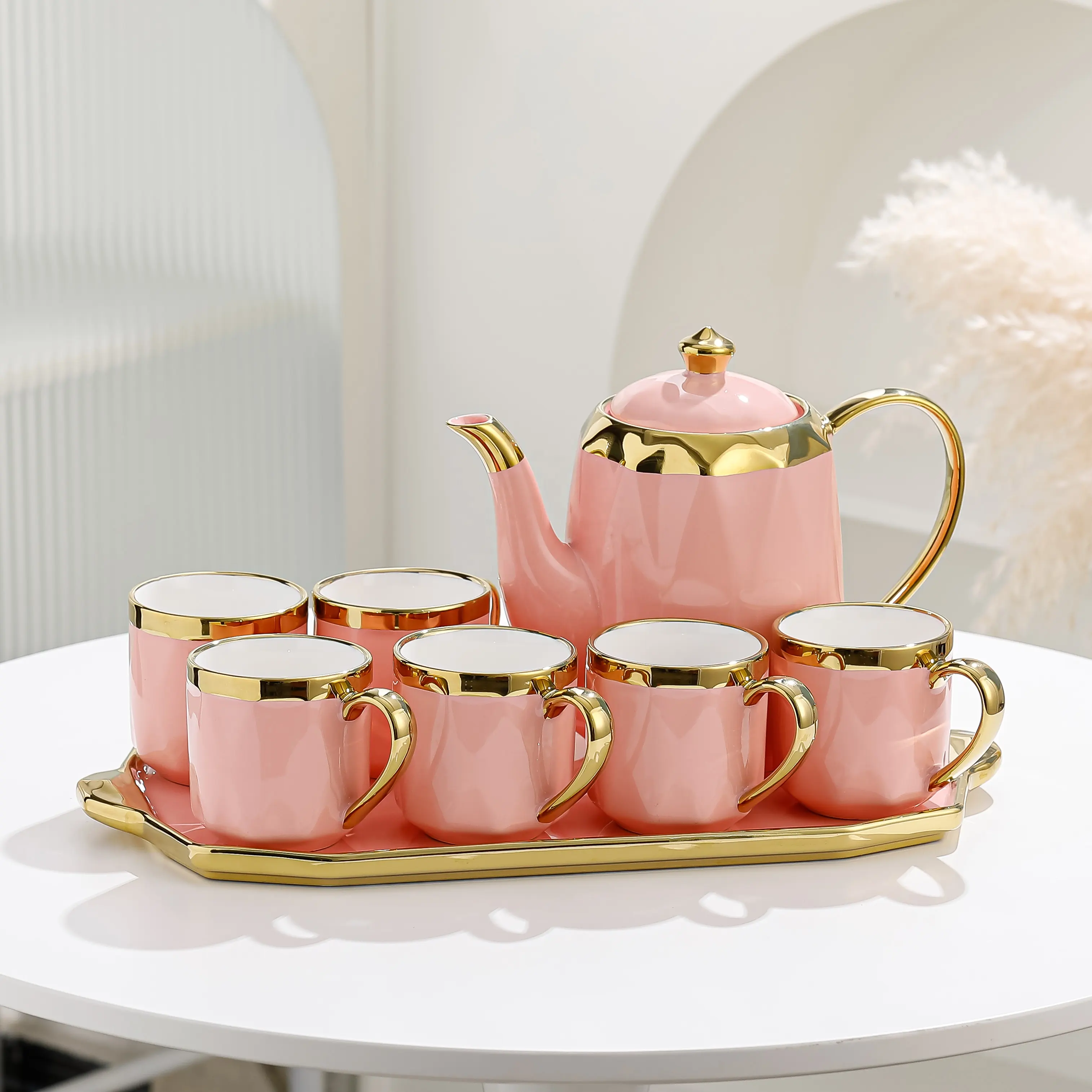 Set di lusso di 6 tazze da tè e vassoio Set di tazze da caffè in ceramica rosa scuro lucido con confezione regalo con decorazioni con finiture dorate