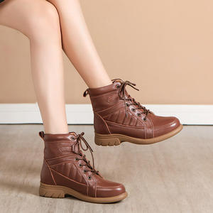 Bottes décontractées haut de gamme pour femme, automne-hiver, confortables, mi-mollet, avec semelles souples, fourrure unie, à lacets, tige en cuir de vachette, pour le printemps - Product Image 4