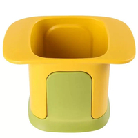 Handmatige groentehakker van staal, fruit- en groentesnijder voor gebruik in de keuken, inclusief functies voor het snijden in blokjes en reepjes voor aardappel, salade en komkommer.