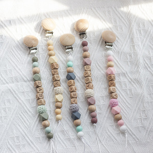 Chaîne de sucette en bois de hêtre anti-chute de style nordique INS, produits pour bébés et nourrissons pour le commerce extérieur Amazon - Product Image 1