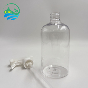 Bouteille vide <span class=keywords><strong>en</strong></span> plastique transparente de 24 oz (500 ml) avec pulvérisateur à gâchette pour détergent liquide - Product Image 4