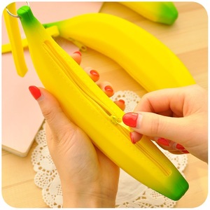 Bananenvorm Siliconen Pennenzak Portemonnee Zachte Siliconen Mooie Studententas Siliconen Potloodzak - Product Image 2