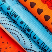 Couverture de pique-nique sans sable de tapis de plage portable pliable imperméable pour le camping de voyage en plein air personnalisé disponible