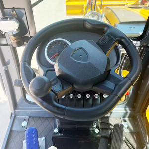 รถตักขนาดเล็กแบบขับเคลื่อนสี่ล้อ พร้อมหัวขุดดินแบบแบคโฮ - Product Image 6