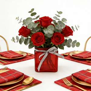 Vase carré en verre moderne avec logo personnalisé et ruban décoratif pour les cadeaux de fêtes et la décoration minimaliste de luxe à la maison - Product Image 2