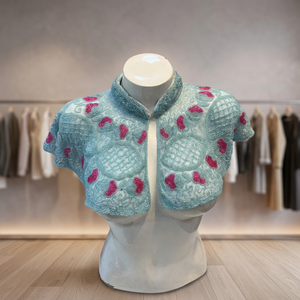Venta al por mayor de ropa festiva de moda: Top de baile escénico para mujer, azul claro, con cuentas y bordados, estilo tribal para adultos. - Product Image 2