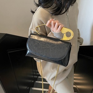 Bolso de Mano Pequeño para Mujer 2026, Negro, de PU Suave, <span class=keywords><strong>con</strong></span> Asa de Pin, Bolso Cruzado de Cuero Vegano, Asas Metálicas Doradas, <span class=keywords><strong>Cadena</strong></span> para el Hombro - Product Image 4