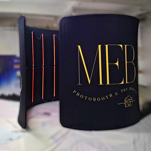 Xách tay tùy chỉnh thiết kế bên Thiết bị thay đổi LED Backdrop nhôm căng thẳng vải 360 Photo Booth bao vây - Product Image 1
