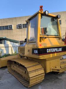 รถดันดินตีนตะขาบ Caterpillar D3G มือสอง ของแท้ พร้อมริปเปอร์ รถดันดิน CAT D7R D8R D9R มือสอง สำหรับงานก่อสร้างขนาดเล็ก - Product Image 6