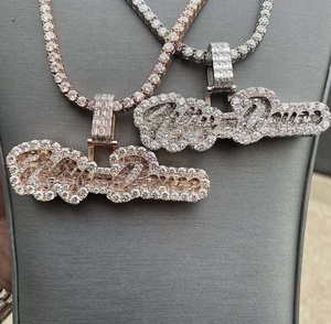 Ciondolo Personalizzato con Nome in Zirconia Cubica Stile Hip Hop Gioielli in Ottone con Catena a Corda Regalo - Product Image 1