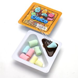 Mini sucettes colorées en forme de guimauve avec un bonbon enrobé de perles - Product Image 4