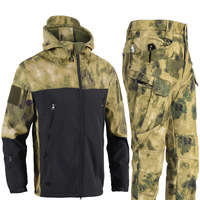 Мужской тактический комплект курток Softshell: весенняя утепленная флисовая ветрозащитная куртка для активного отдыха и поездок на работу