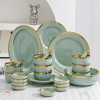 Services de table en céramique vert menthe de luxe sous glaçure, assiettes à bord doré, bols à riz et cuillères pour usage domestique et commercial, achat en gros