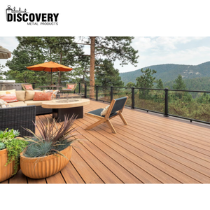 Panneaux de terrasse <span class=keywords><strong>en</strong></span> WPC gaufrés 3D avec surface <span class=keywords><strong>en</strong></span> grain de <span class=keywords><strong>bois</strong></span> naturel Revêtement de sol extérieur résistant aux UV imperméable <span class=keywords><strong>et</strong></span> durable - Product Image 4