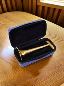 Professionelles Kazoo aus Messing, Kazoo-Hornmodell, Metall-Kazoo mit tragbarem Aufbewahrungskoffer, Paar Membranen und Clips - Product Image 4