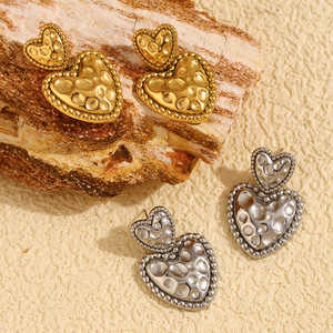 Boucles d'oreilles tendance en acier inoxydable plaqué or 18 carats en forme de cœur - Cadeau <span class=keywords><strong>E163</strong></span> - Product Image 1