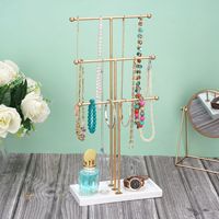 Présentoir à bijoux moderne en métal à trois niveaux avec rangement pour montres, colliers et boucles d'oreilles - Présentoir sur pied durable et réglable