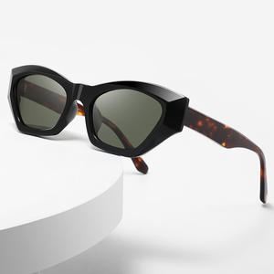 Gafas de Sol para Mujer Wenzhou, Montura Negra TR90, Lentes TAC Polarizadas con Protección UV400 Clase 2, Estilo Moderno para Viajes - Product Image 1