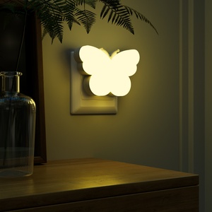 Veilleuse Papillon pour Chambre d'Enfant, Lampe Décorative LED à Lumière Douce et Chaude, Matériau ABS, Éclairage Domestique - Product Image 6
