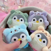 Fabricant de jouets en peluche de Shenzhen, vente en gros de nouveaux jouets en peluche en coton PP, 10 cm, pingouin coloré, drôle et mignon, porte-clés en peluche