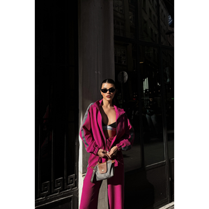 Conjunto Deportivo Otomano Cómodo, Cortavientos, con Capucha de Nailon y Detalles de Franjas Laterales, Estampado Fucsia, para Correr en Invierno - Product Image 5