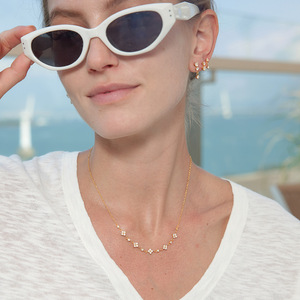 18K Gold Stainless Steel Necklace With White Zircon Four Leaf Clover And O Shape Design For Daily Wear Gift - Product Image 4