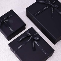 Boîte cadeau rigide réutilisable noire mate avec logo personnalisé, couvercle magnétique, ensemble d'emballage de luxe écologique pour bijoux, cadeaux VIP