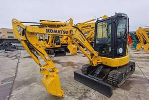 Mini-excavatrice sur chenilles Komatsu PC35 de 3,5 tonnes pour usage domestique, en stock au Japon - Product Image 6