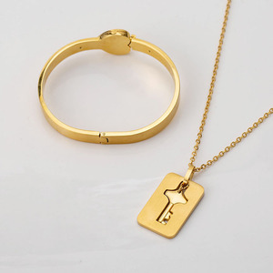 Soaring To The Sky Love Lock Necklace And <b>Bracelet</b> <b>Set</b> Gold Stainless Steel Heart Shape Couple Jewelry Gift Unisex - Product Image 3