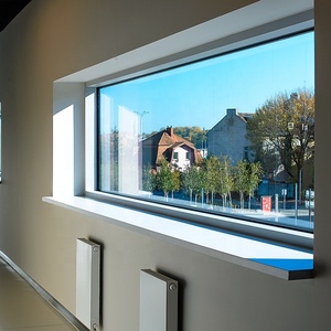 Vetro Temperato di Grado Commerciale 10mm - Resistenza Superiore agli Urti e al Calore per Ambienti Architettonici Esigenti come <span class=keywords><strong>Grattacieli</strong></span> - Product Image 1